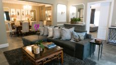 Villa  Moji Dining  Lounge 