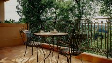 deluxe vallee 03 slider 3 at Le Mas Candille