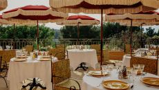 terrasse resto la table des pins 74a5244 at Le Mas Candille