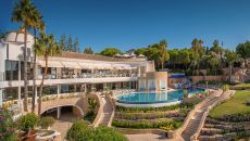 Clubhouse Infinity Pool at Vila Vita Parc
