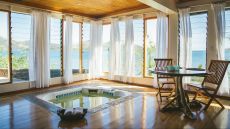 Vonu Point spa bath  Turtle  Island