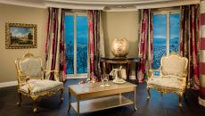 Liz Taylor suite lake view at Villa e Palazzo Aminta Beauty and SPA