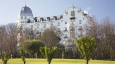 double bedroom with balcony