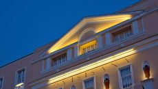 entrance 4 Grand Hotel Quisisana