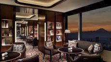 Club Lounge Library Lounge