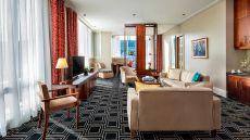 Livingroom Sofitel Montreal Golden Mile