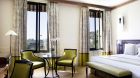 Deluxe room Sea & Garden view classic decoration