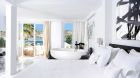 Kivotos Signature Suite Sea View bedroom