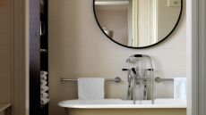 Luxury King Roll top bath