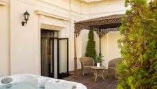 Grand Premium Red Level Terrace at Hotel Fenix, a Gran Melia Hotel Madrid