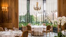 Les Crayeres Le Parc c A.E. Thion 3 Chateau Les Crayeres