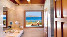 minoan royalty suites bathroom