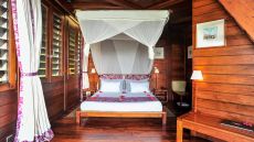 Villa bedroom flower petals