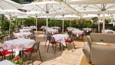 Terrasse Hotel Goldener Hirsch Hotel Goldener Hirsch 2025