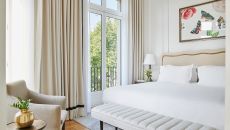 guestroom at Hotel du Louvre in the Unbound Collection by Hyatt