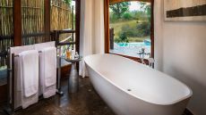 lodge river room  bathroom