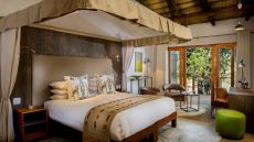 lodge safari room