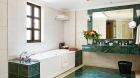 royal suite bathroom