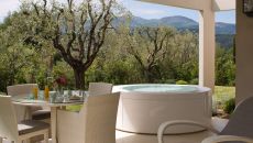 Terrasse Suite Prestige Jacuzzi Domaine du Mas de Pierre