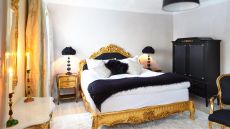 Deluxe room gold and black