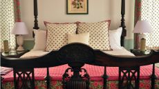 The Singalila Suite Bed