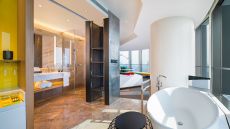 Cool Corner on The Bund 02 W Shanghai The Bund