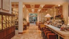 Lobby bar at Hotel Pulitzer Barcelona