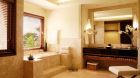 Junior Suite Bathroom