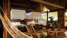 Twin suite with hammocks