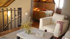 bedroom sitting room