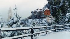 winter exterior Correntoso