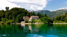 See more information about Correntoso Lake & River Hotel 004898  Desde el lago copy.