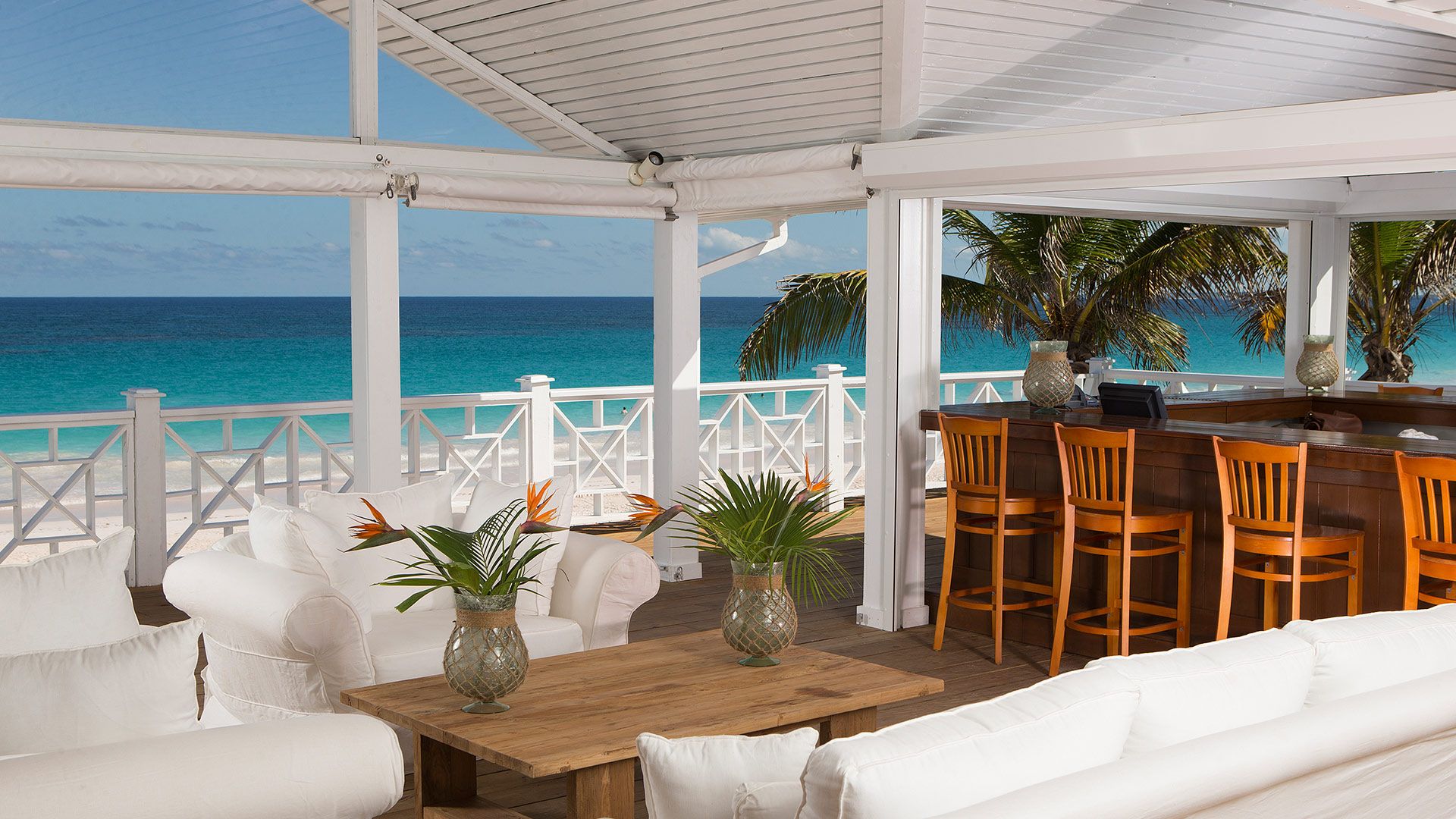 Bahamas Luxury Resorts Best Hotels In Kiwi Collection See More Information About C Sands Hotel Beachside Bar And Lounge