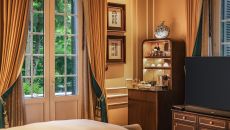 6.Luxury twin lifestyle at Sofitel Legend Metropole Hanoi