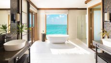 Deluxe Water Villa with Pool Bathroom