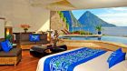Jacuzzi with Jade Mountain view