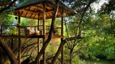 Morukuru Owner's House heated pool and terrace