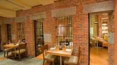  C L I N K. interior.