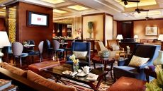  Executive  Club  Lounge  Four  Seasons  Macao  Cotai  Strip.