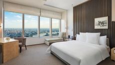 1 King Bed River View at Park Hyatt Shanghai