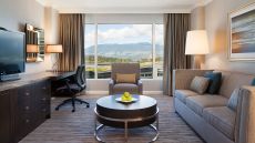 Harbour View Suite Parlour