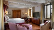 005736 Suite Classic SC 35 camera at Castello Banfi Il Borgo