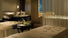 guestroom tall windows bathtub