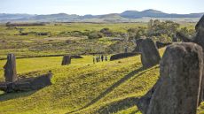 Hike  Rano  Raraku  Moai 