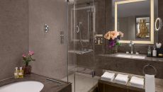 Mayfair Grand Suite Bathroom IC London Park Lane