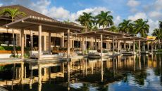 Sands Beach Club Infinity Pool Banyan Tree Mayakoba