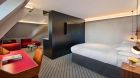 Guestroom Andaz London Liverpool Street 2019.