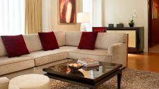 Deluxe Suite Living Room