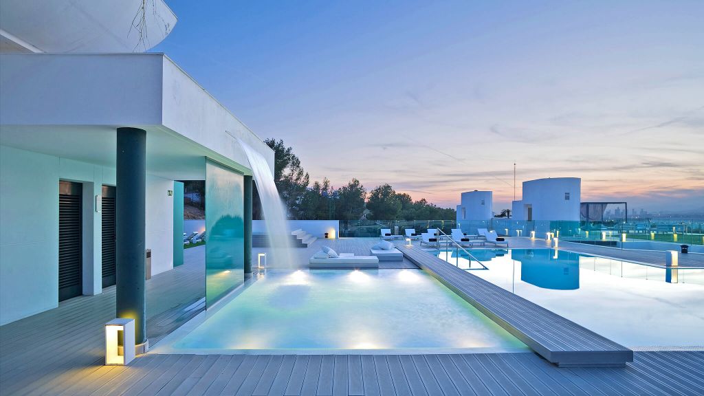 Costa Blanca Luxury Hotels And Resorts Kiwi Collection Outdoor Pool With Mountain And City Views