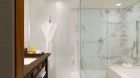 Shangri La Hotel Vancouver Guest Room Bathroom